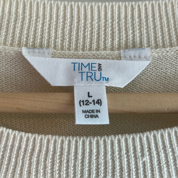 time and tru tiger sweater
